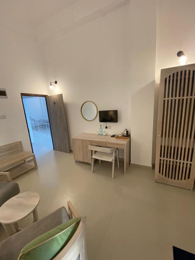 Hotel Oviya 바부니야 외부 사진