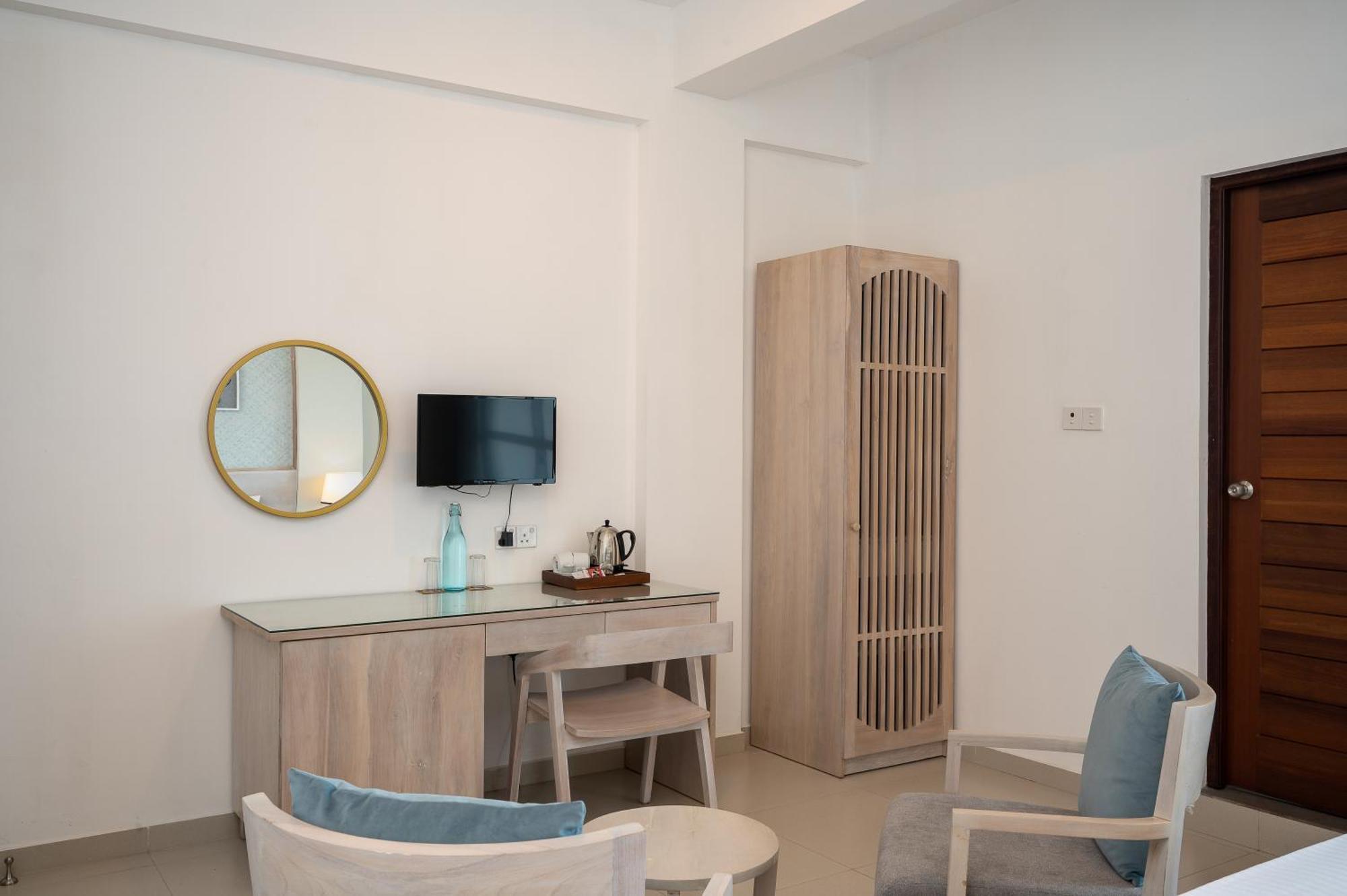 Hotel Oviya 바부니야 외부 사진
