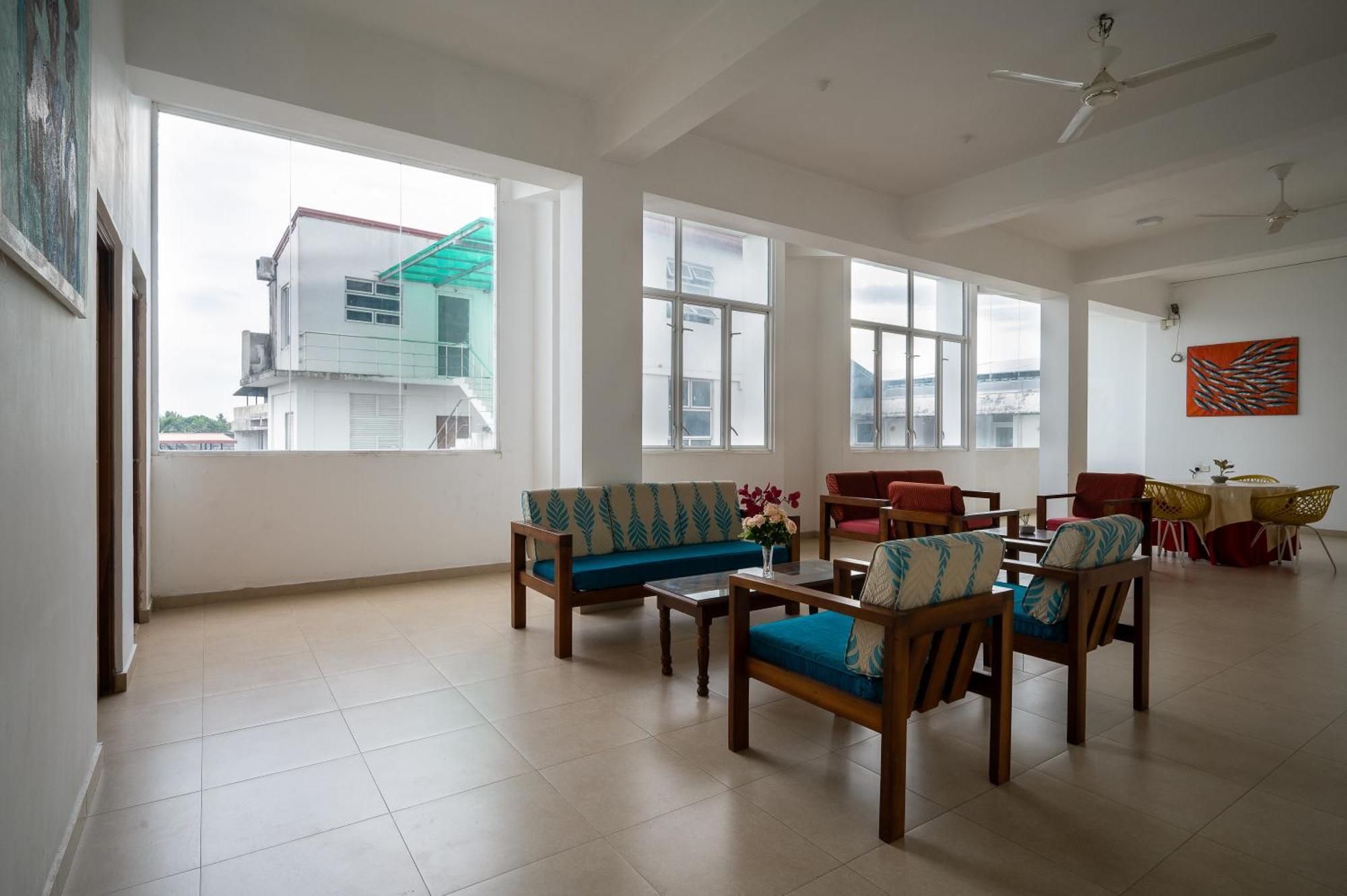 Hotel Oviya 바부니야 외부 사진